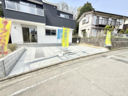  外観■毎日の駐車が快適に