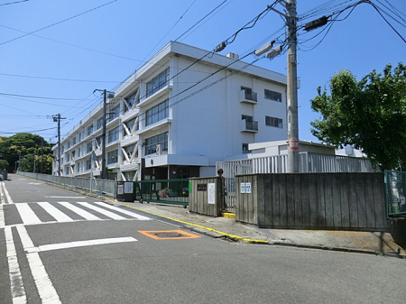 周辺環境 小学校 1000m 横須賀市立岩戸小学校