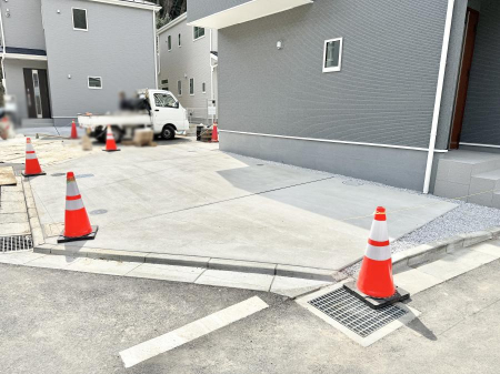  外観■自宅にある駐車スペースなので安心ですね