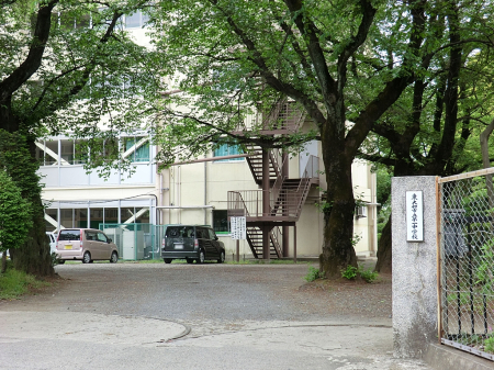 周辺環境 中学校 700m 東大和市立東大和第一中学校