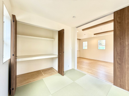 その他内観 内装■落ち着いた色合いのお部屋で穏やかな時間を楽しめます