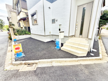  外観■自宅にある駐車スペースなので安心ですね