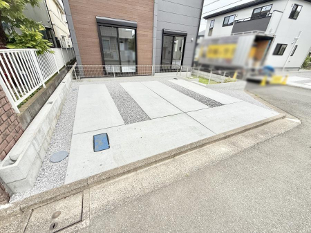  外観■快適な駐車スペースで安心