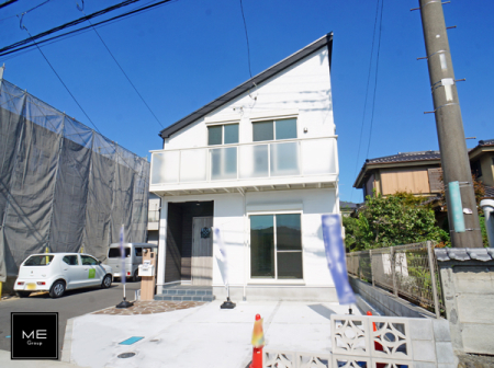 現地外観写真 外観■家族みんなが笑顔で過ごせる、安心感のある住まい