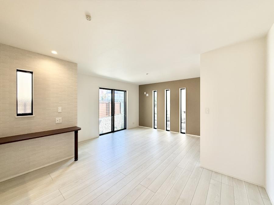 ���r���O ���������R�Ɖ�b�����܂��A�S�n�悢�ЂƂƂ�