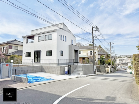 現地外観写真 外観■家族みんなが笑顔で過ごせる、安心感のある住まい