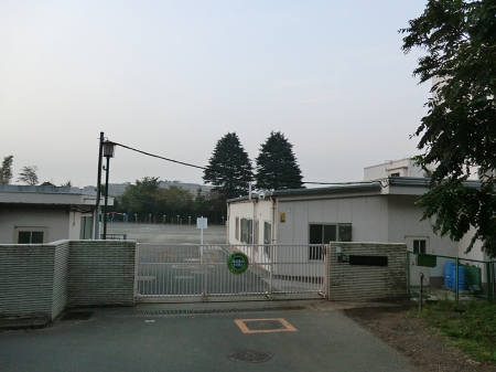 周辺環境 小学校 1300m 横浜市立岡津小学校