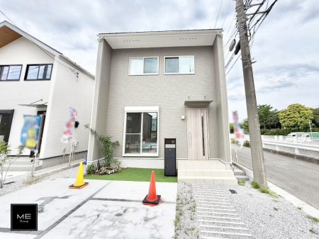現地外観写真 外観■家族みんなが笑顔で過ごせる、安心感のある住まい