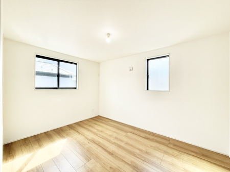 その他内観 内装■落ち着いた色合いのお部屋で穏やかな時間を楽しめます