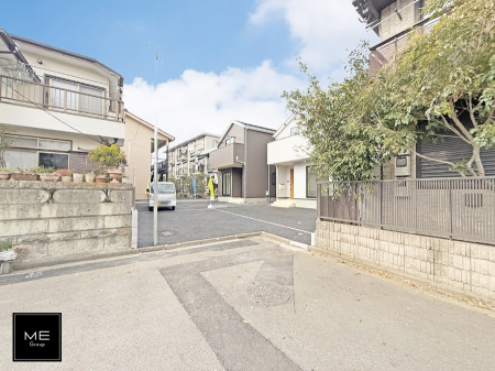 現地外観写真 外観■家族みんなが笑顔で過ごせる、安心感のある住まい