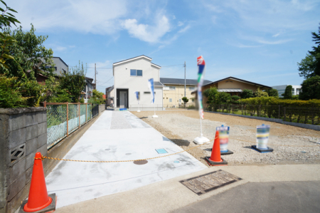  外観■毎日の駐車が快適に