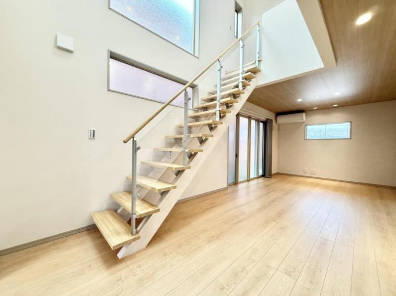 ���r���O ���������C�ɓ���̏ꏊ�ŁA�̂�т�Ƃ������Ԃ�