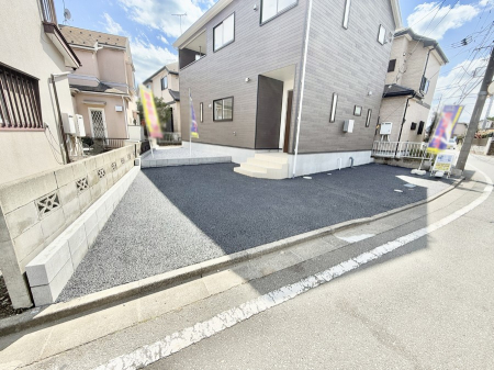  外観■自宅にカースペースがあると助かります