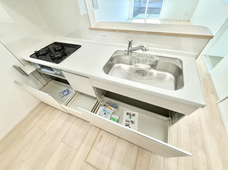 キッチン 内装■シンプルで機能的、毎日使いやすいキッチン