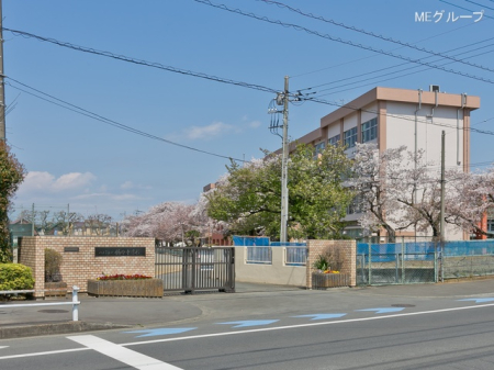 周辺環境 中学校 850m 八王子市立楢原中学校