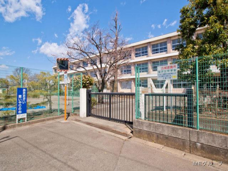 周辺環境 中学校 668m 寒川町立旭が丘中学校