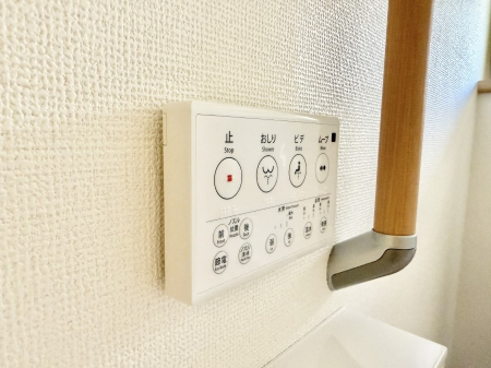 その他内観 設備■便座の温かさと洗浄機能で快適に