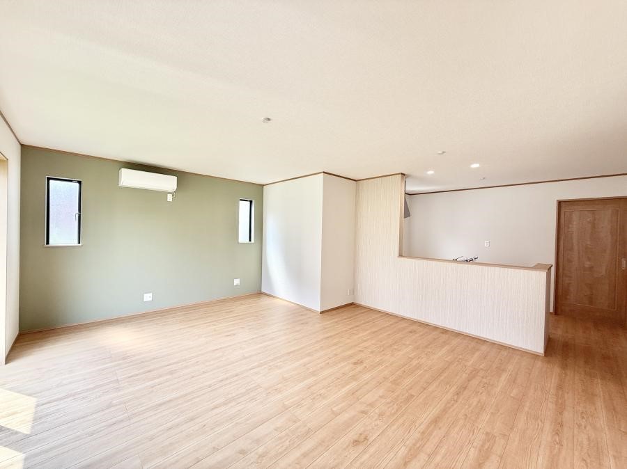 rO 났ƏΊ炪W܂AS܂郊rO