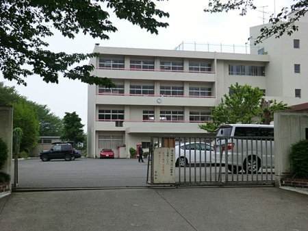 周辺環境 小学校 1350m 秦野市立末広小学校