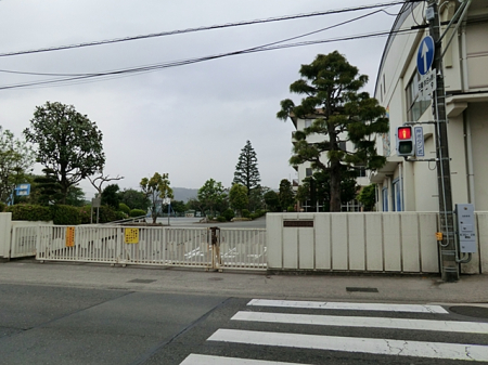 周辺環境 小学校 965m 秦野市立西小学校