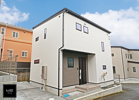 現地外観写真 外観■家族みんなが笑顔で過ごせる、安心感のある住まい