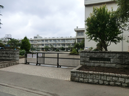 周辺環境 小学校 750m 相模原市立上鶴間小学校
