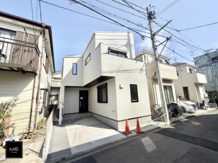 現地外観写真 外観■家族みんなが笑顔で過ごせる、安心感のある住まい
