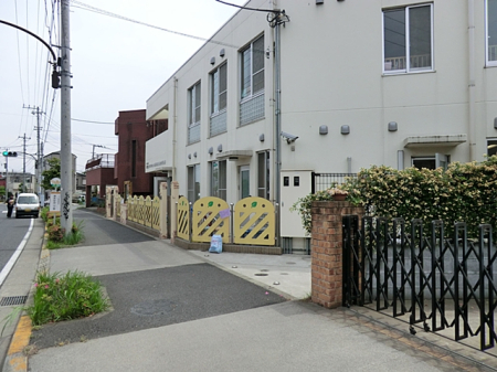 周辺環境 幼稚園・保育園 450m 山手保育園清水が丘分園