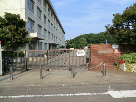 周辺環境 小学校 1360m 藤沢市立天神小学校