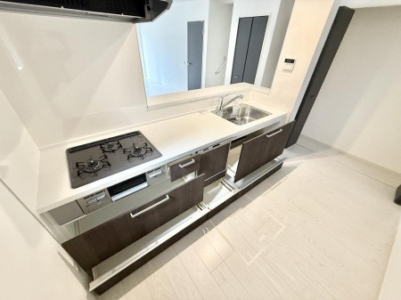 キッチン 内装■シンプルで機能的、毎日使いやすいキッチン