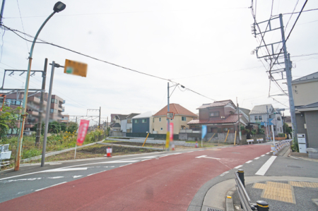 現地外観写真 外観■この道を歩けば、毎日が少し特別になる