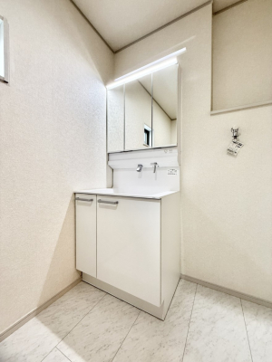 ʑEʏ 邢ʏ͖̎yłႢł