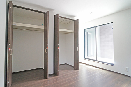 その他内観 内装■落ち着いた色合いのお部屋で穏やかな時間を楽しめます