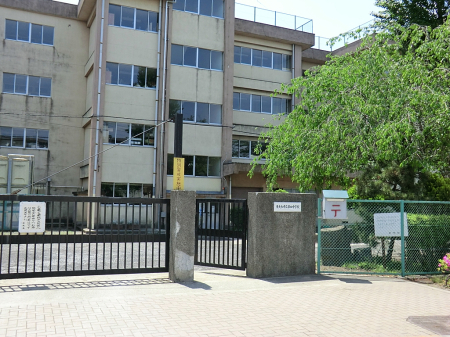 周辺環境 中学校 160m 東大和市立東大和第四中学校