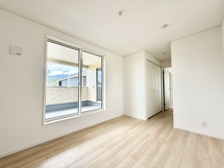 その他内観 内装■落ち着いた色合いのお部屋で穏やかな時間を楽しめます