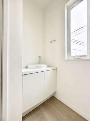 ʑEʏ 邢ʏ͖̎yłႢł