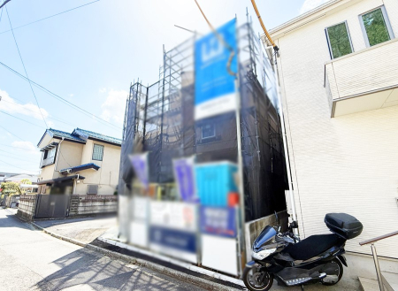 現地外観写真 外観■家族みんなが笑顔で過ごせる、安心感のある住まい