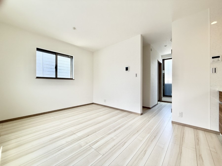 ���r���O ���������R�Ɖ�b�����܂��A�S�n�悢�ЂƂƂ�