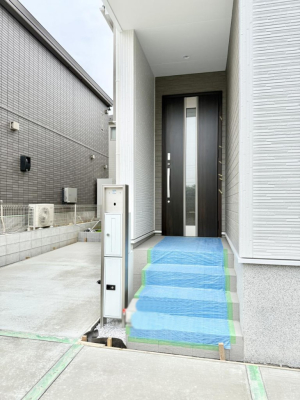 周辺環境 中学校 1580m 伊勢原市立成瀬中学校