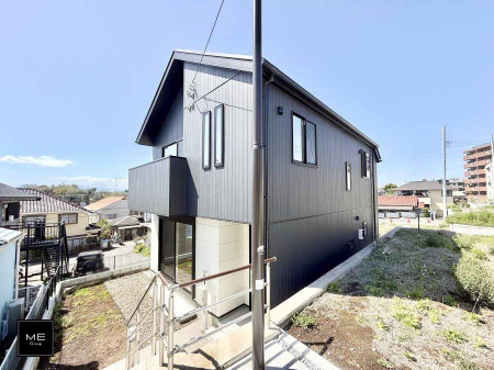 現地外観写真 外観■家族みんなが笑顔で過ごせる、安心感のある住まい
