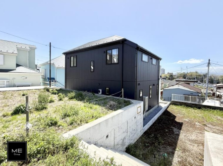 現地外観写真 外観■暮らしを彩る充実した設備仕様が備わった住まい