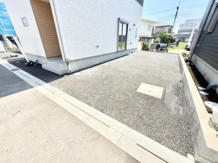  外観■自宅にある駐車スペースなので安心ですね