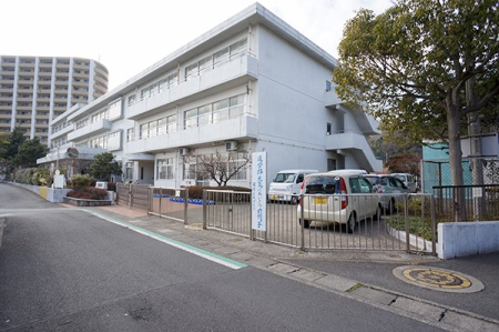 周辺環境 中学校 600m 小田原市立橘中学校