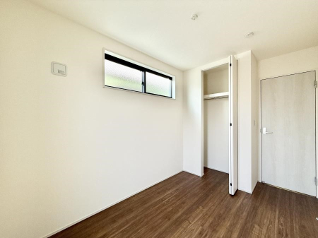 その他内観 内装■落ち着いた色合いのお部屋で穏やかな時間を楽しめます