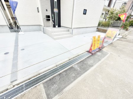  外観■自宅にカースペースがあると助かります