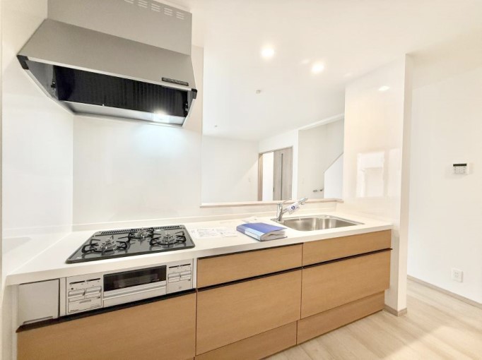 �L�b�`�� �������Ƒ����J��[�߂�A������̂���L�b�`��