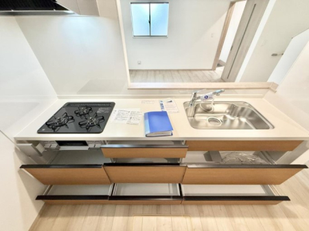 �L�b�`�� �����������������Ɗy�����Ȃ�A���K�ȃL�b�`�����