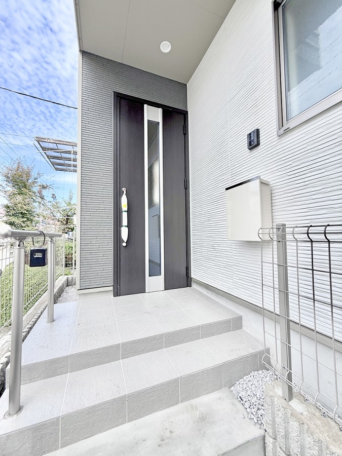 ���� �O�ρ� �V���v���Ŕ������A�Z�܂��̑���ۂ��ʂ錺�ւł�