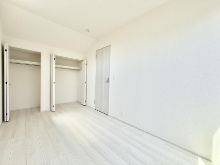 その他内観 内装■落ち着いた色合いのお部屋で穏やかな時間を楽しめます