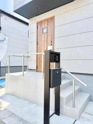 玄関 外観■ 帰るたびにホッとする、安心感のある佇まい
